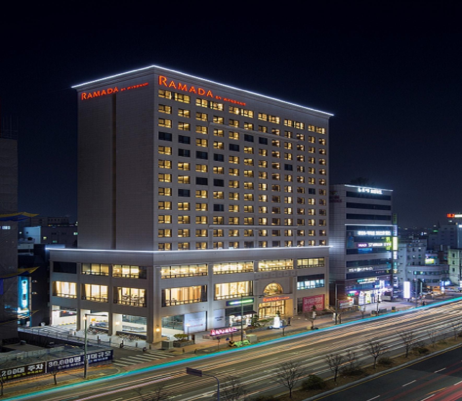 מלון Ramada By Wyndham דאג'און מראה חיצוני תמונה