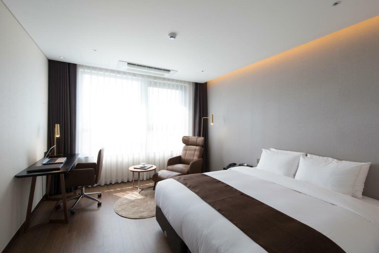 מלון Ramada By Wyndham דאג'און מראה חיצוני תמונה